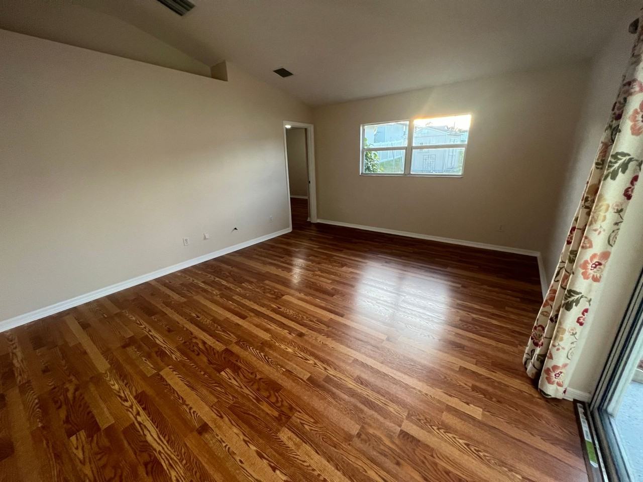 3037 Bonkirk Dr - Photo 6 of 31