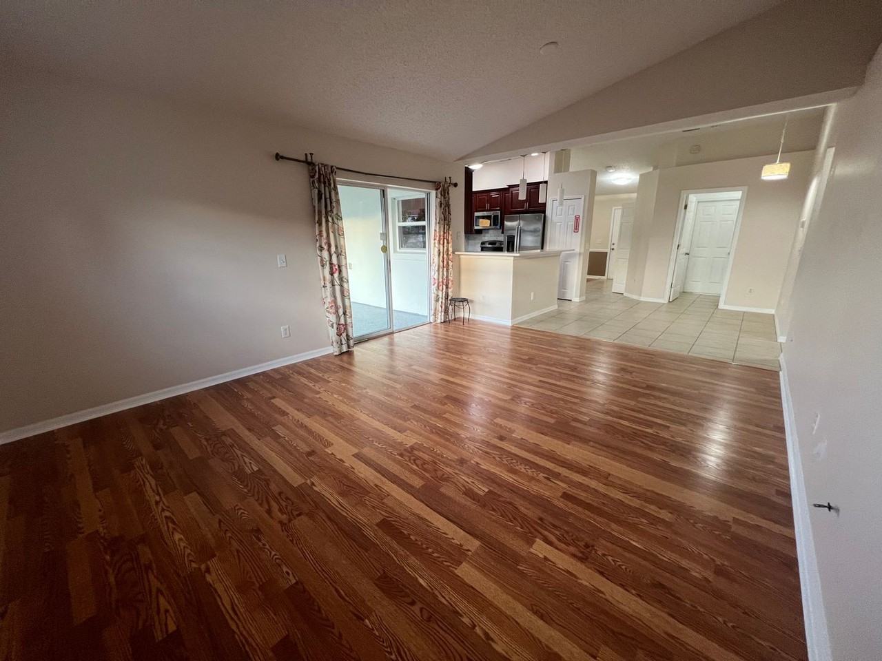 3037 Bonkirk Dr - Photo 7 of 31