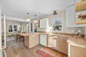 featured image of 1702 Avenue C