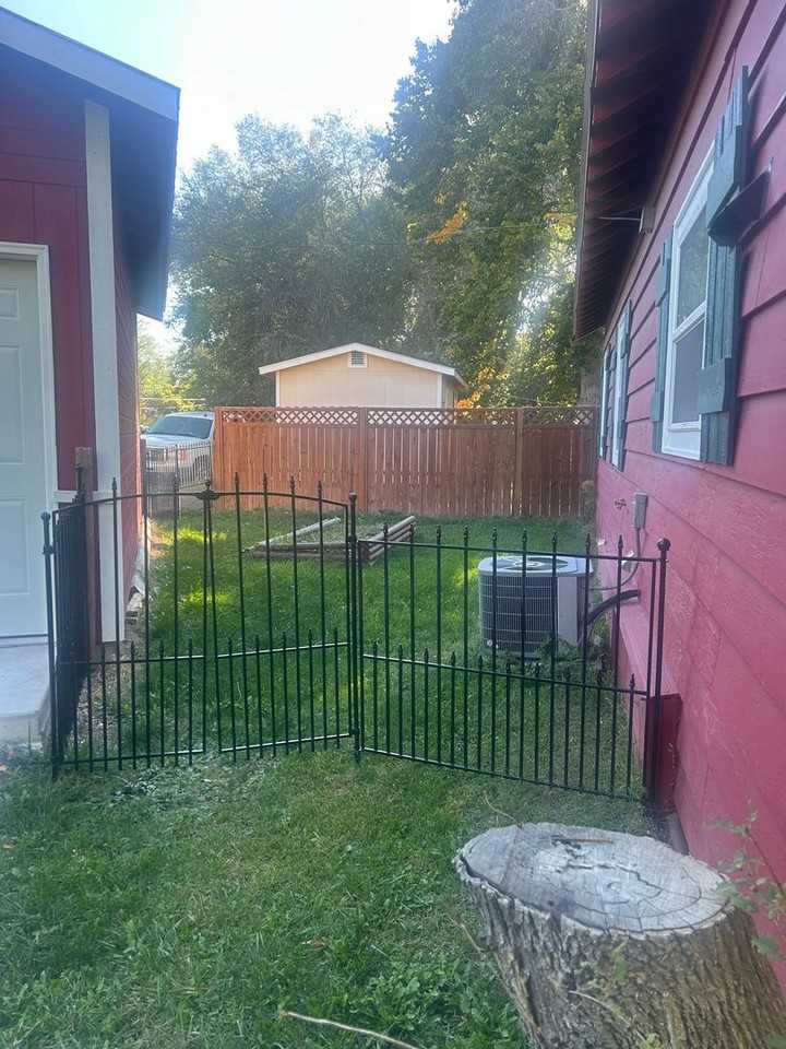 2018 10th Ave N - Photo 3 of 12