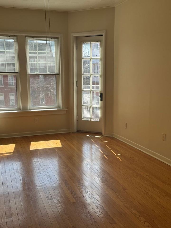 Coventry Court - Photo 4 of 13