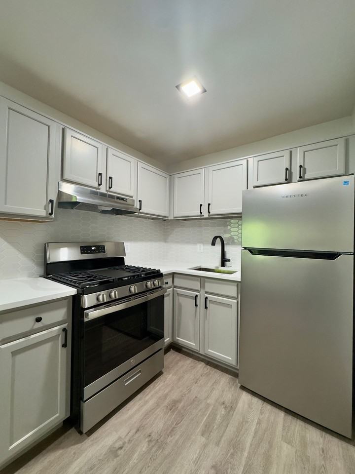 3500 Beech Avenue - Photo 4 of 46