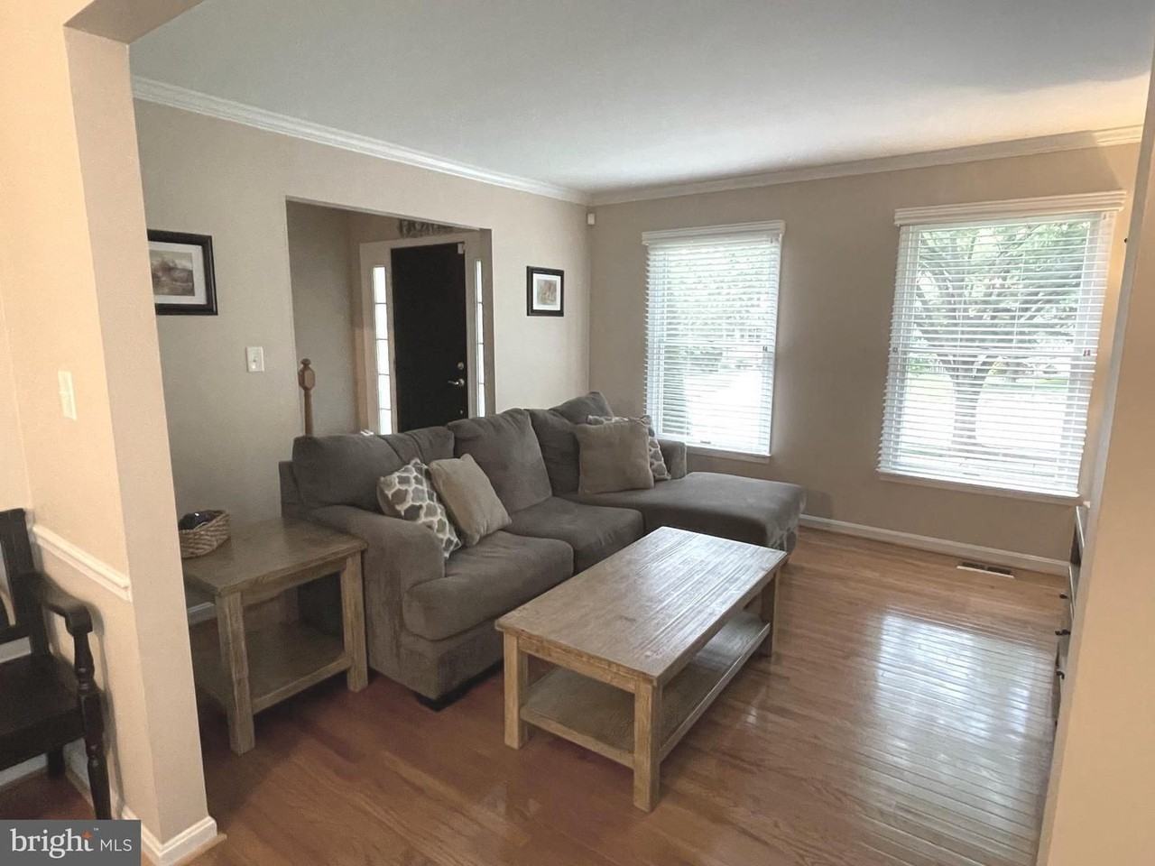 1104 Charing Cross Dr - Photo 2 of 15