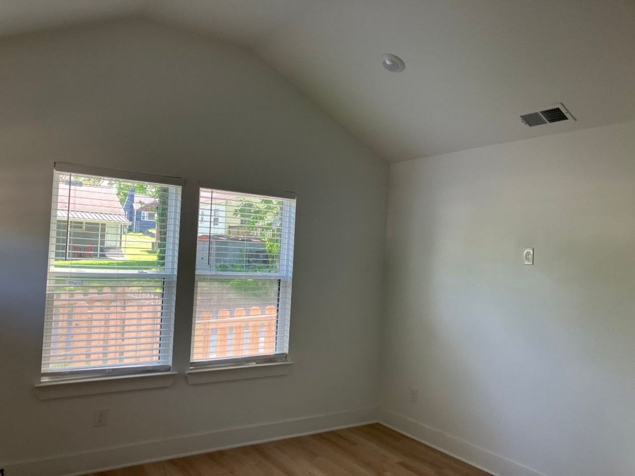 717 N 9th St #B - Photo 6 of 12