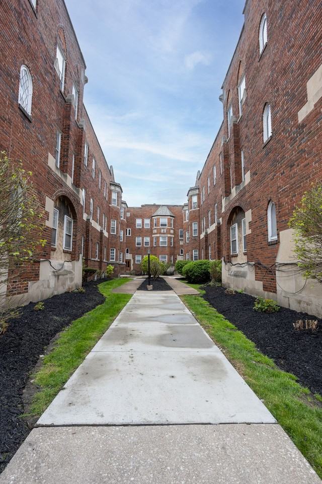 Kemper Court Apartments - Photo 5 of 5