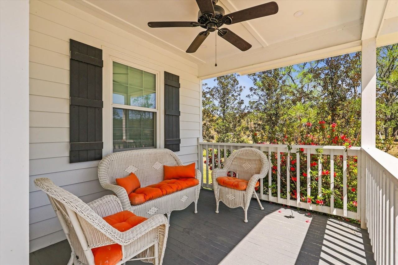 88 Magnolia Street - Photo 2 of 46