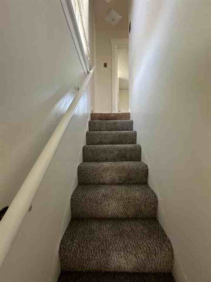 806 N Coler Ave - Photo 2 of 6