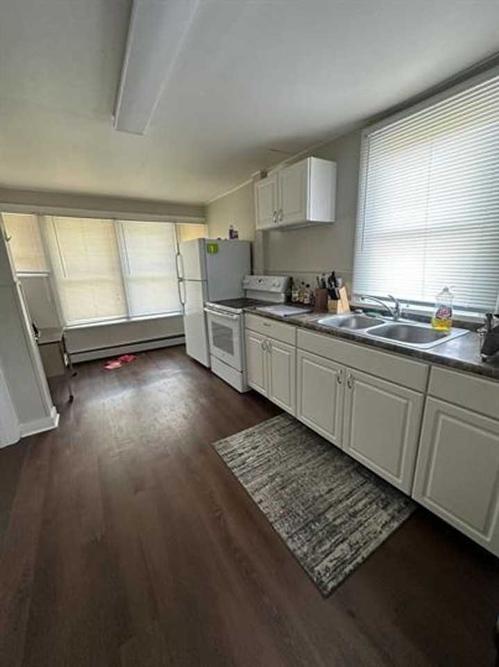 704 N Lincoln Ave - Photo 5 of 5