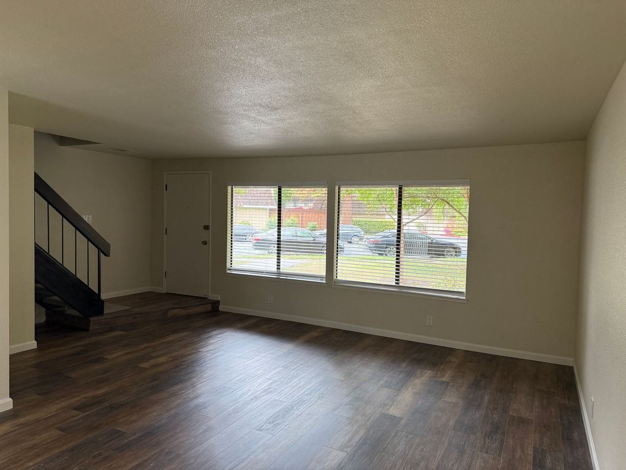 4727 Little River Ct - Photo 2 of 11