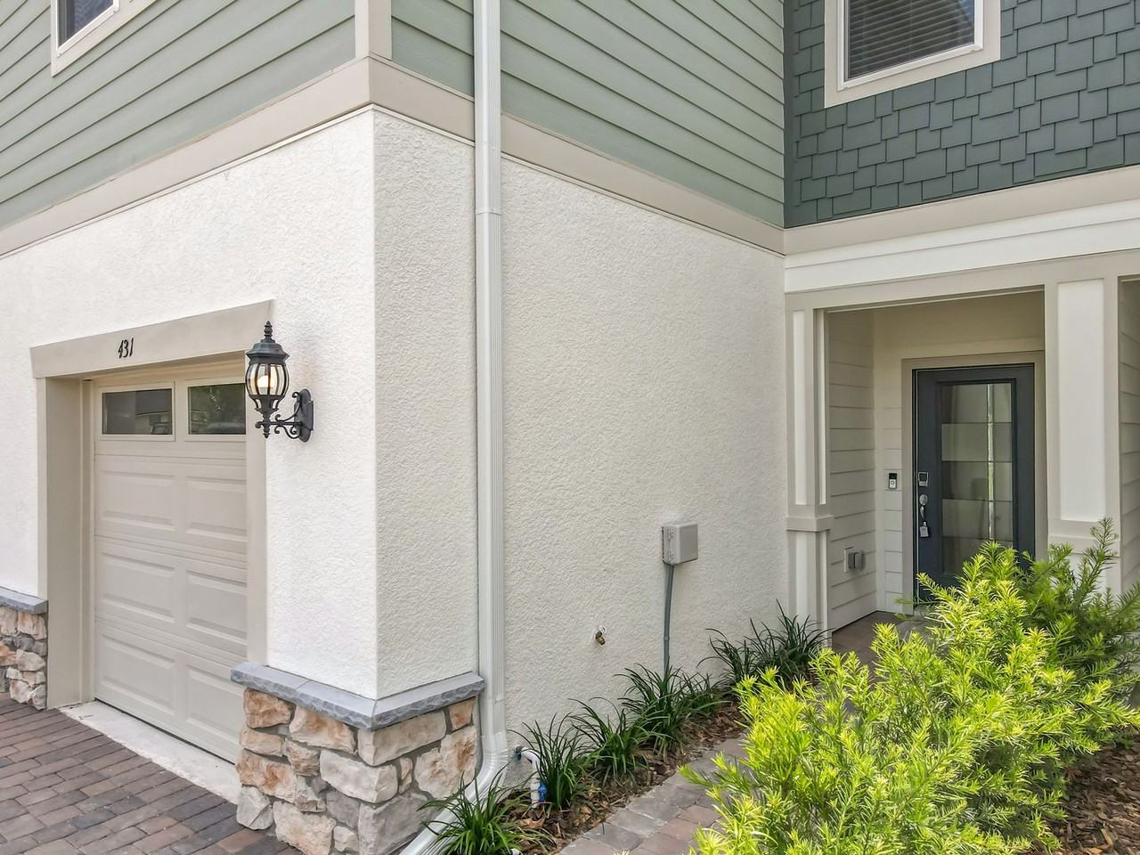 431 Meadowland Pt - Photo 5 of 50