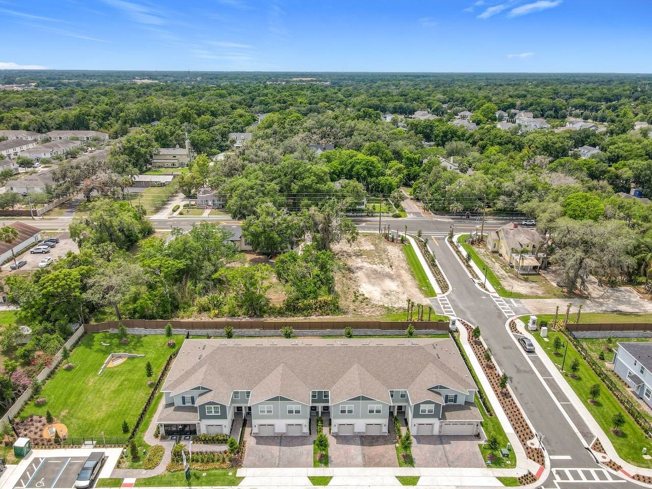 431 Meadowland Pt - Photo 6 of 50