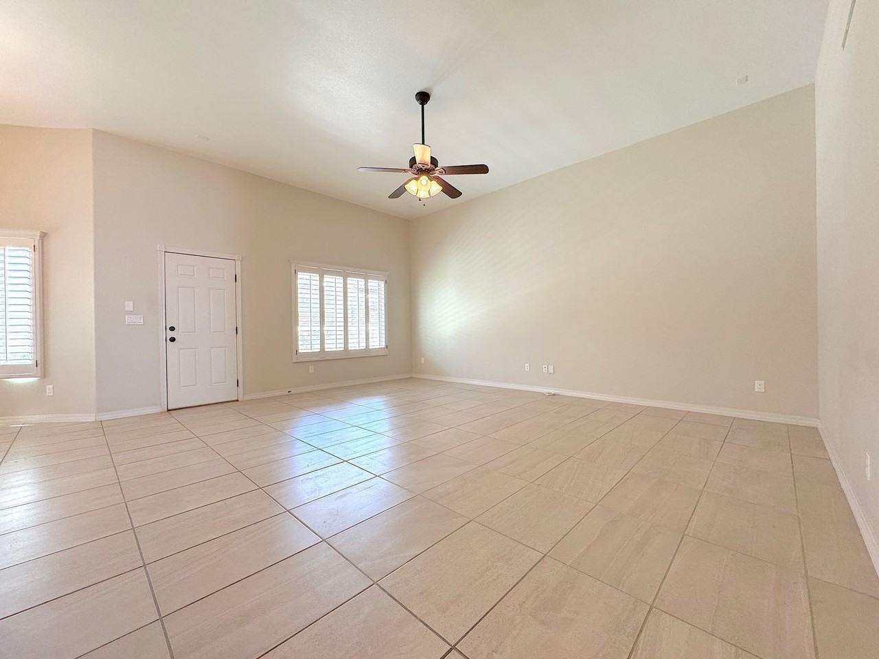 7844 Enchanted View Dr - Photo 6 of 29