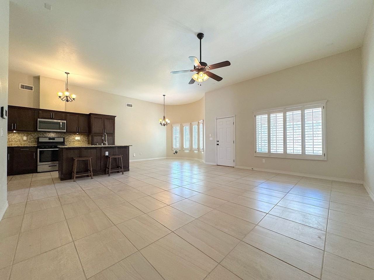 7844 Enchanted View Dr - Photo 7 of 29