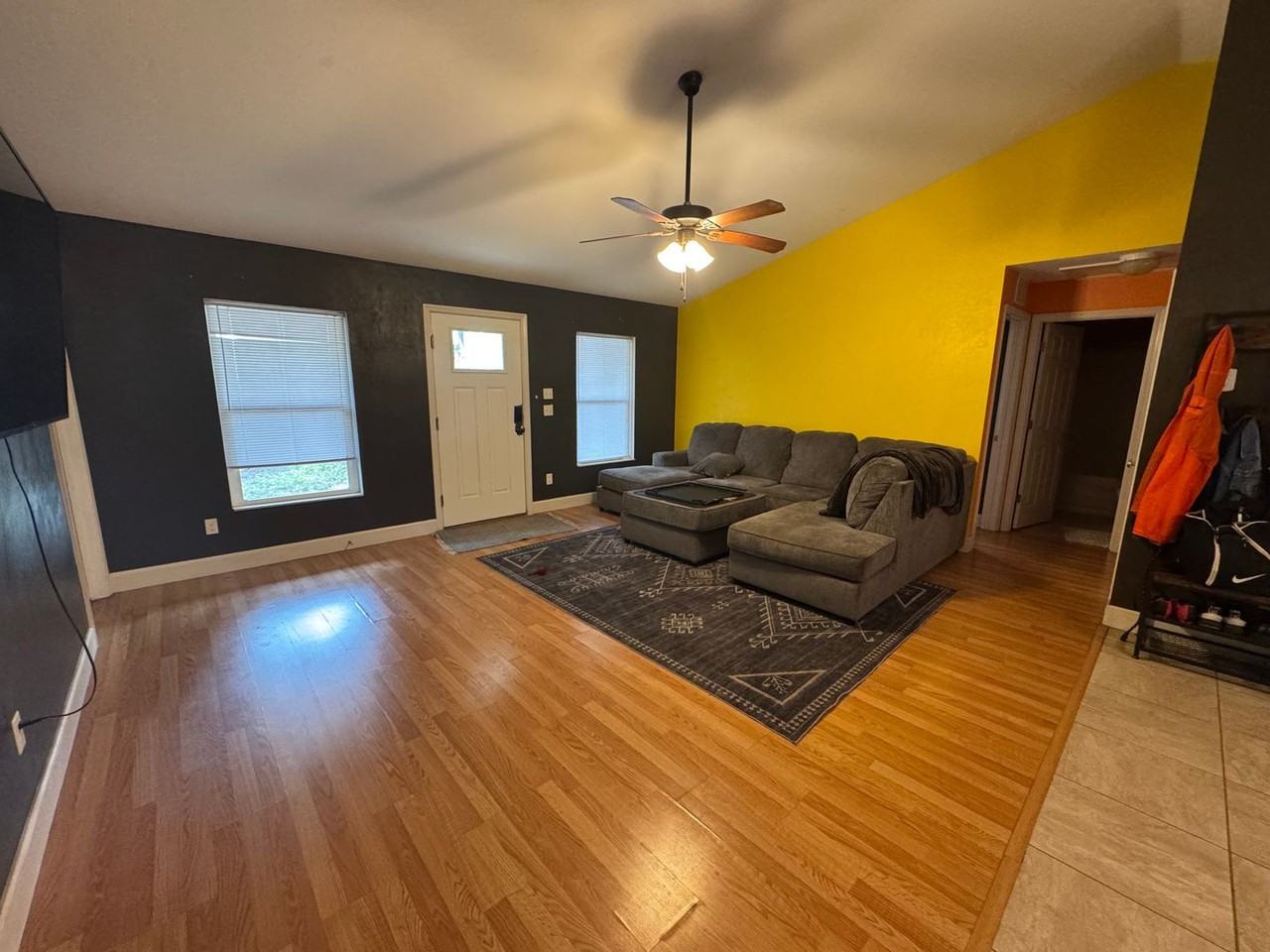 1820 E University Ave - Photo 5 of 13