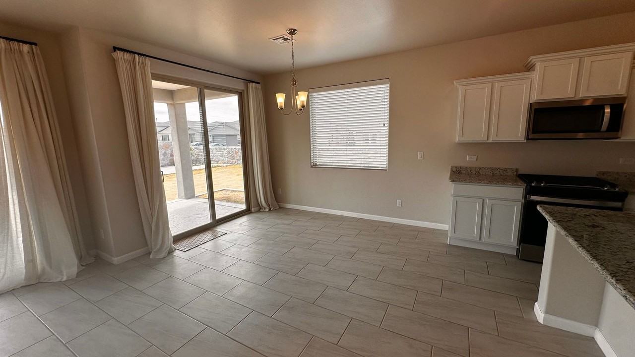 4902 Arabela Drive - Photo 2 of 22