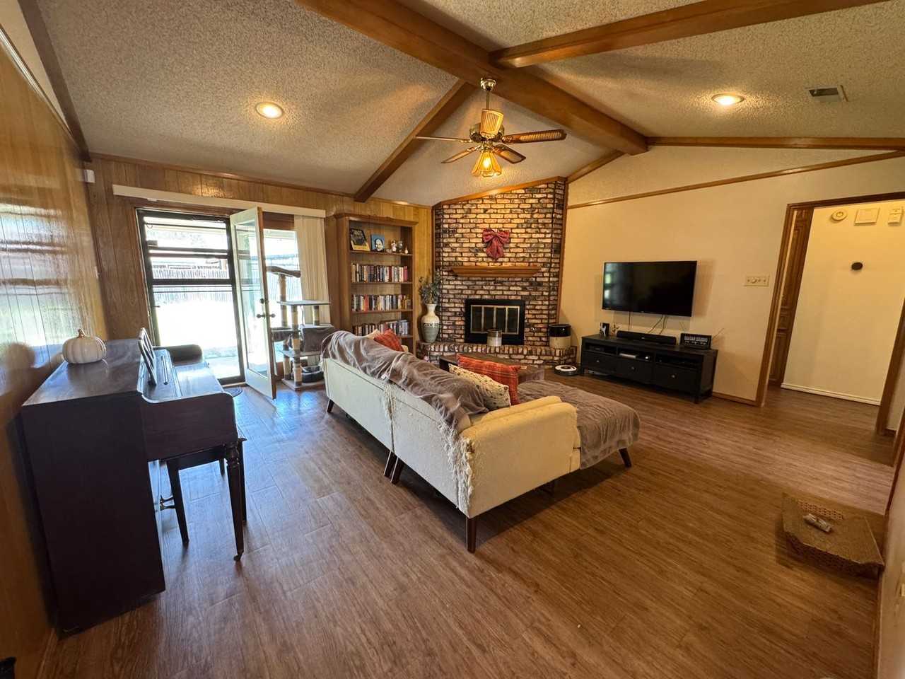 4812 65th St - Photo 3 of 36