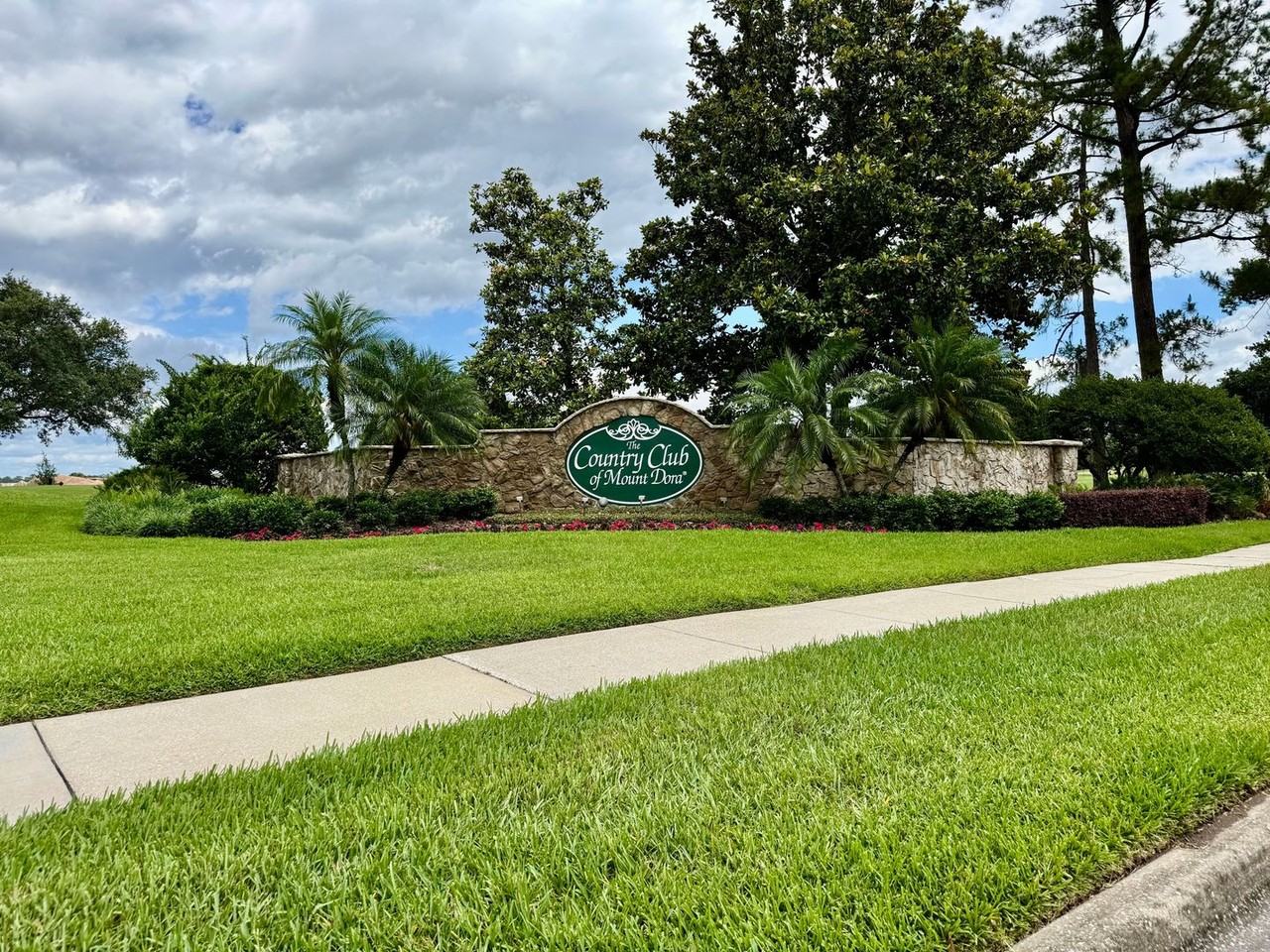 1866 Stafford Springs Blvd - Photo 2 of 18