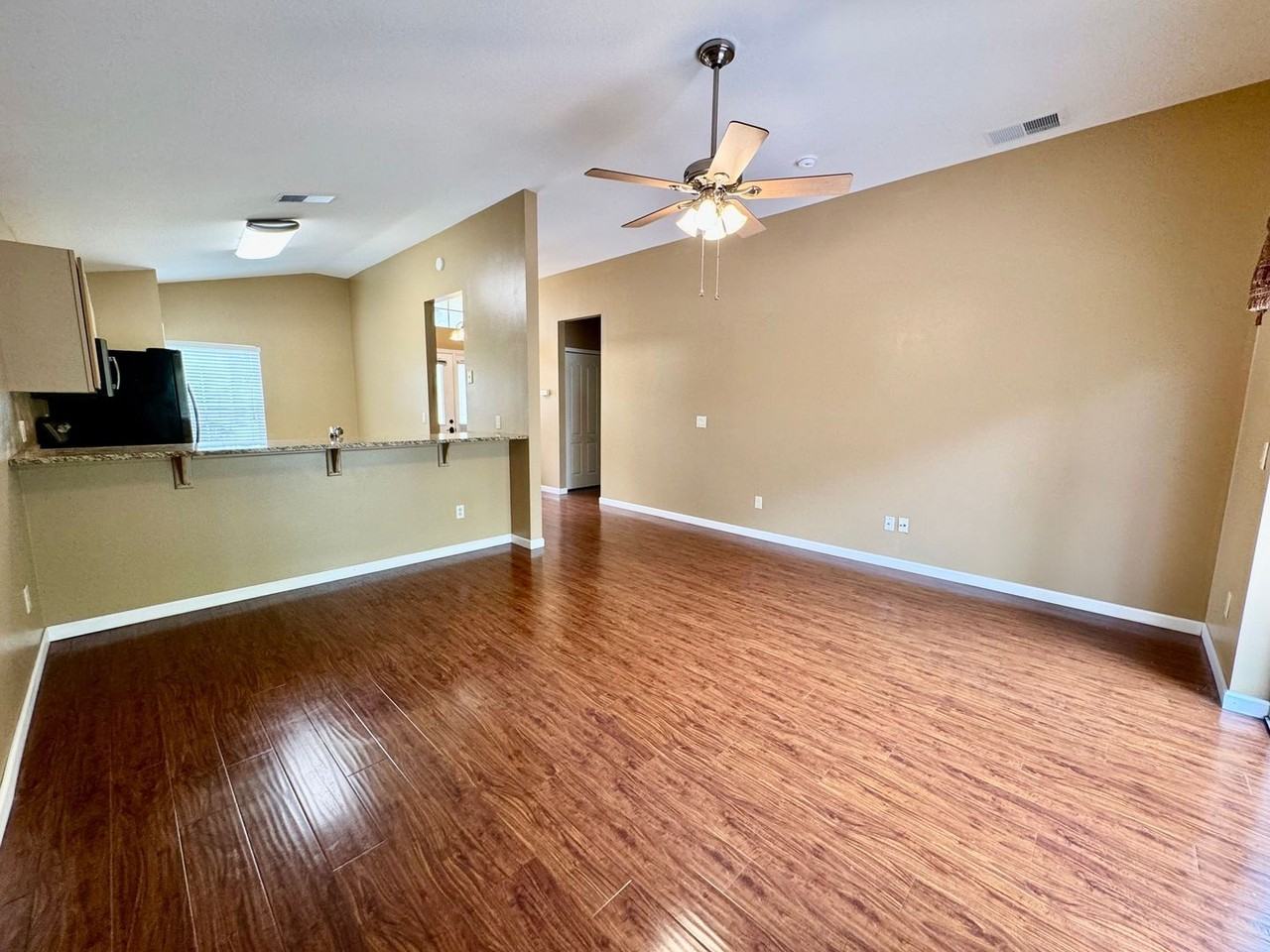 1866 Stafford Springs Blvd - Photo 7 of 18