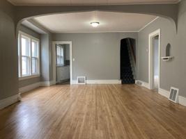 featured image of 727 Washington Memorial Dr