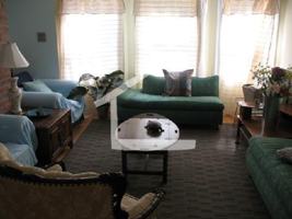 featured image of 17 Holman St