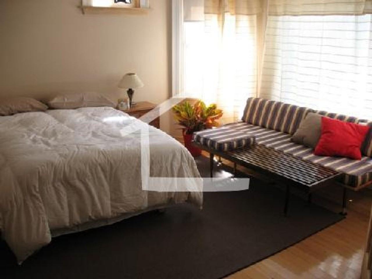 17 Holman St - Photo 6 of 21