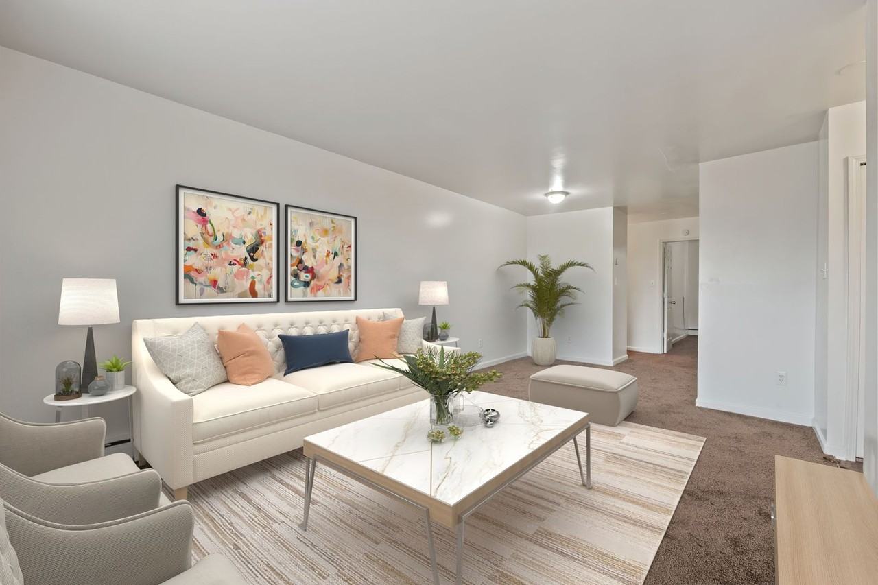 Pembrook Manor - Photo 2 of 23