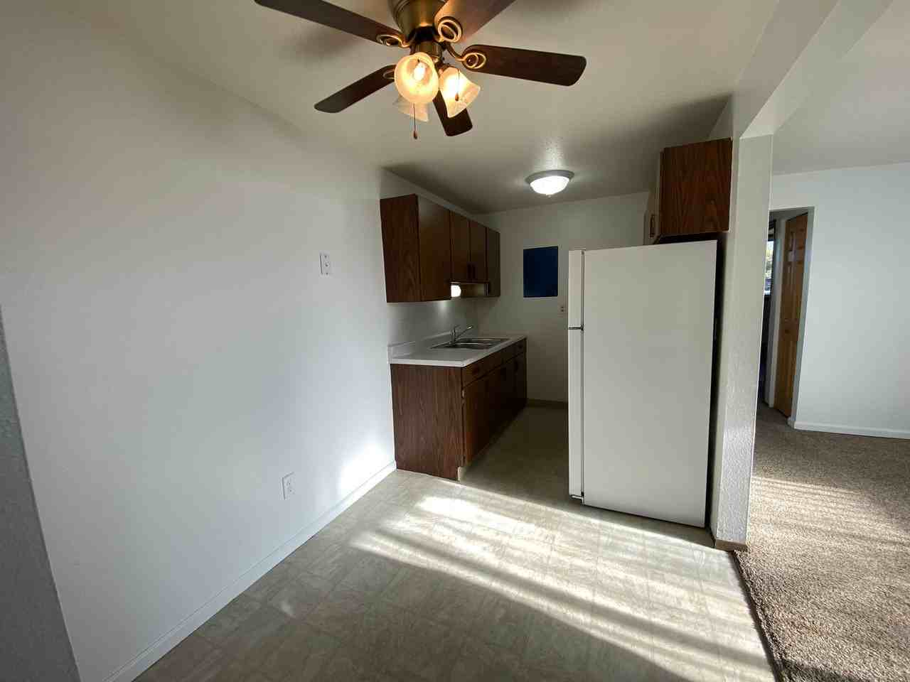 2615 - Photo 2 of 24