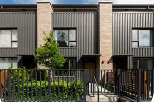 featured image of 765 West 49th Avenue