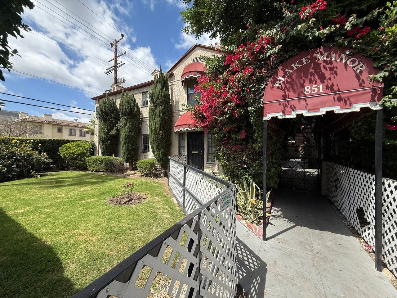 Blake Manor - Photo 7 of 13