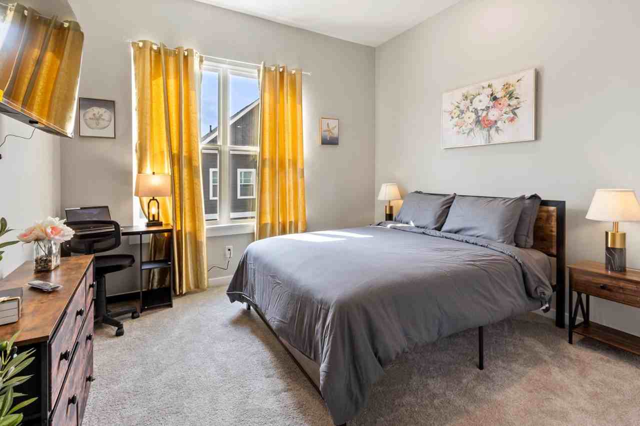 6706 Parker Grove Ln - Photo 4 of 10