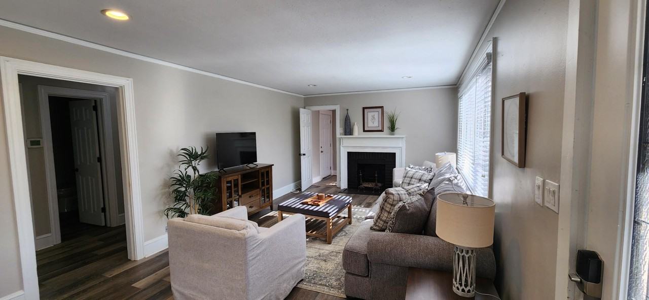 240 Pleasant Ridge Ave - Photo 3 of 12