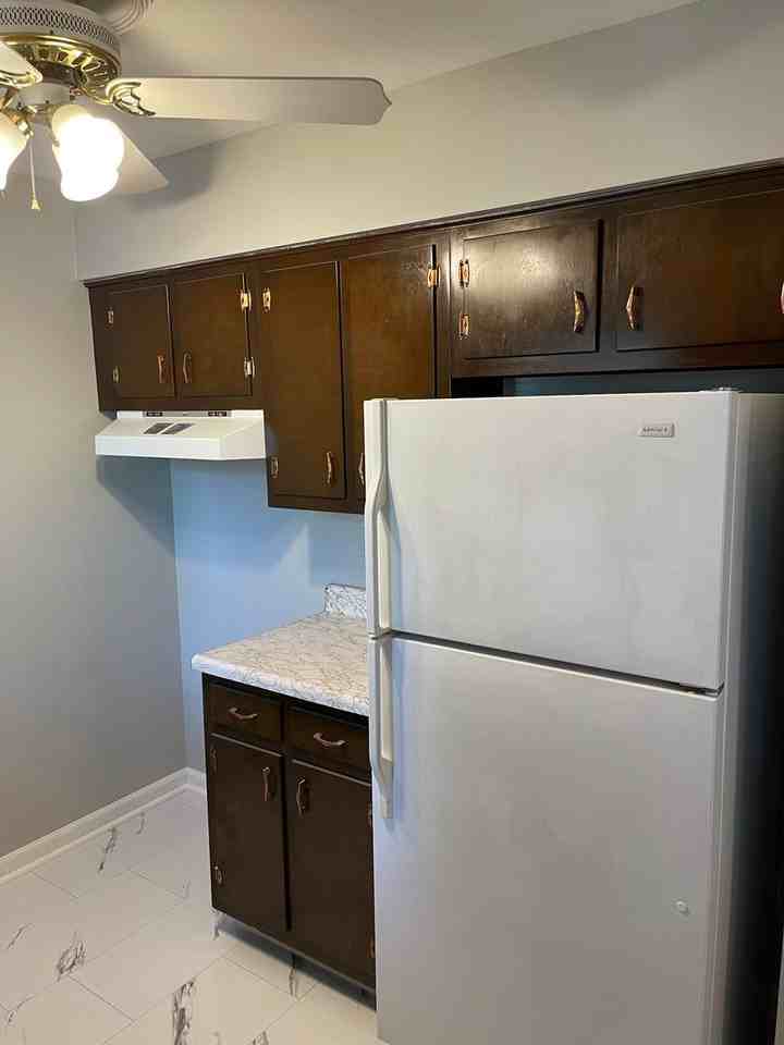 341 Thompson St - Photo 2 of 24