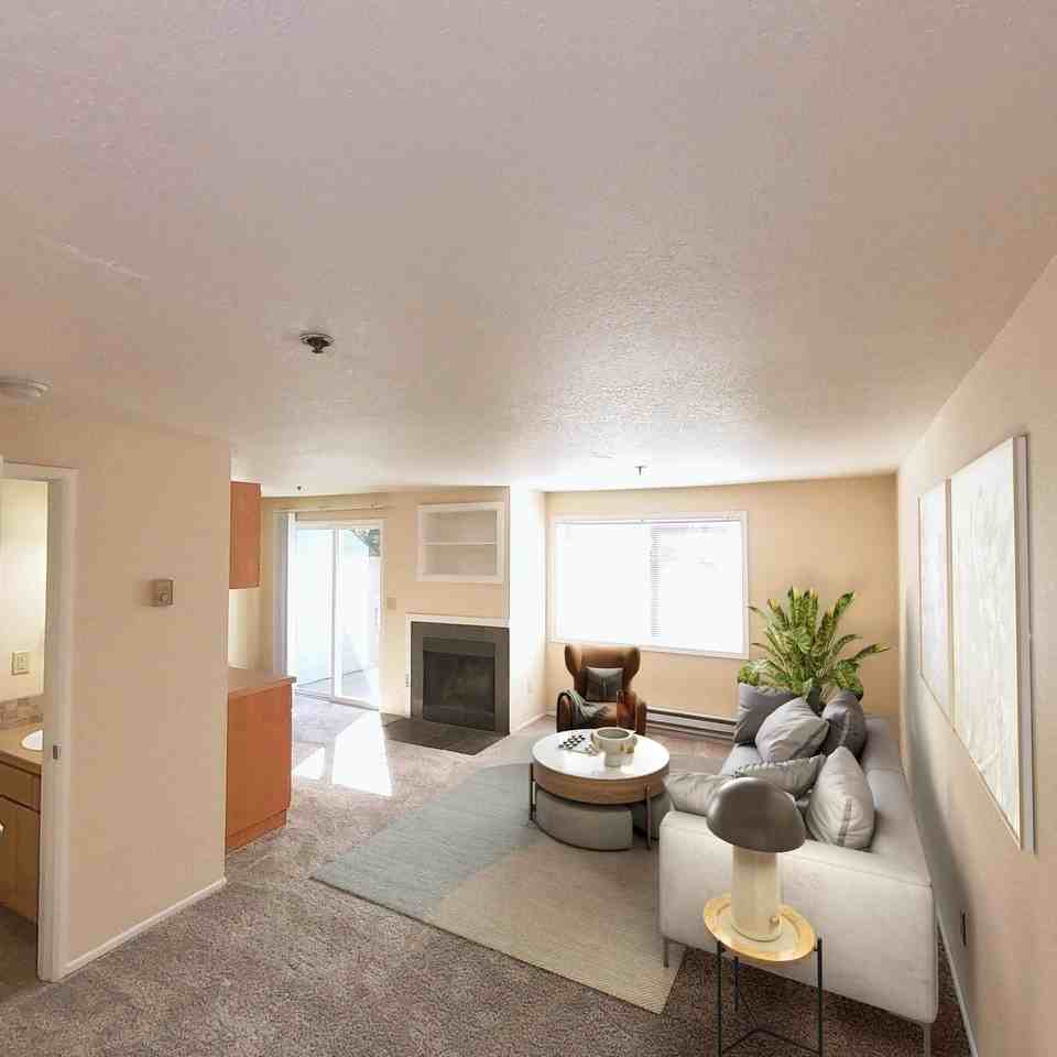 Water's Edge Apartments - Photo 3 of 10