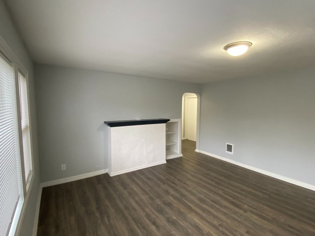 Raymond Apartments - Photo 4 of 33