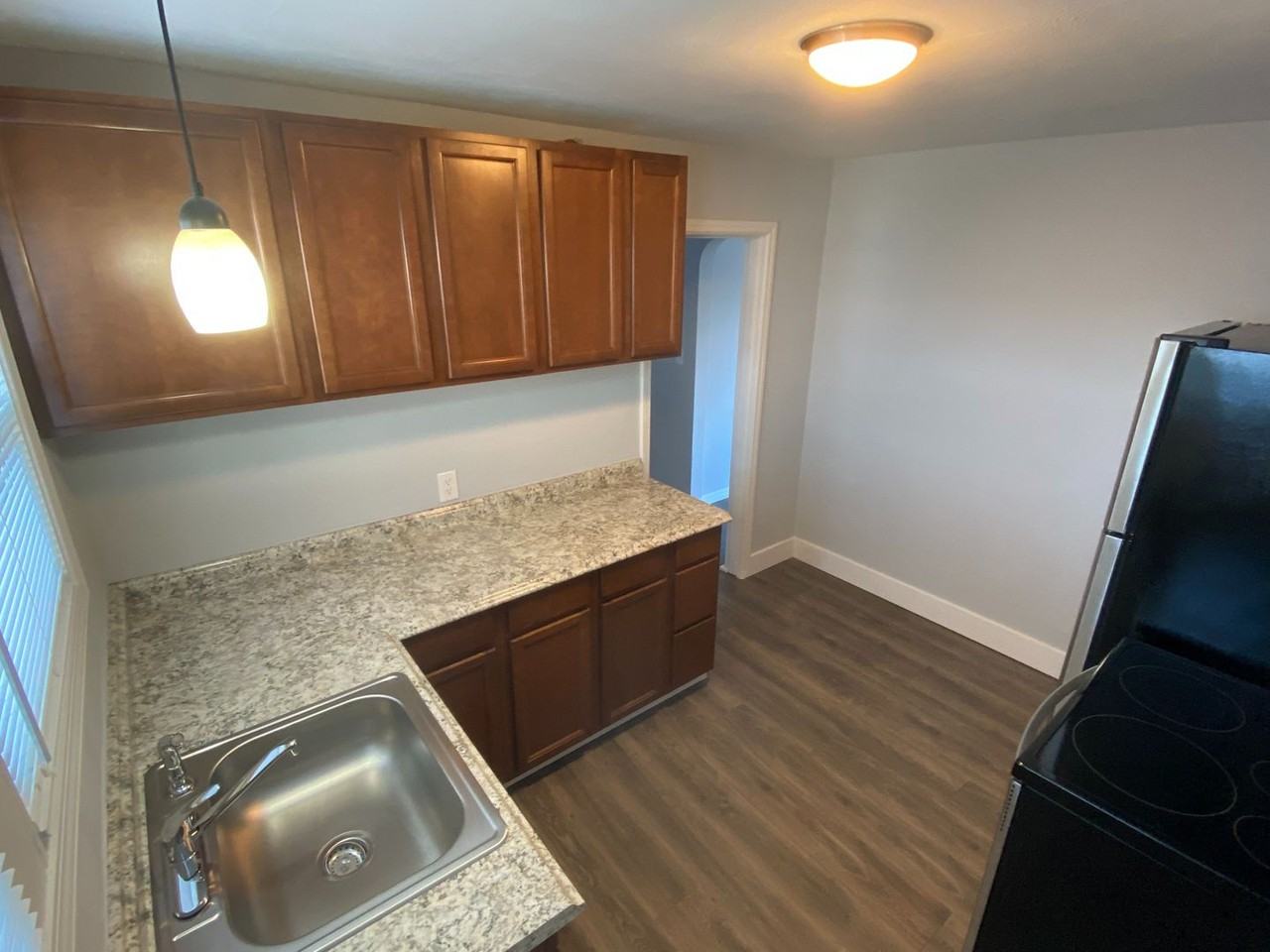 Raymond Apartments - Photo 3 of 33