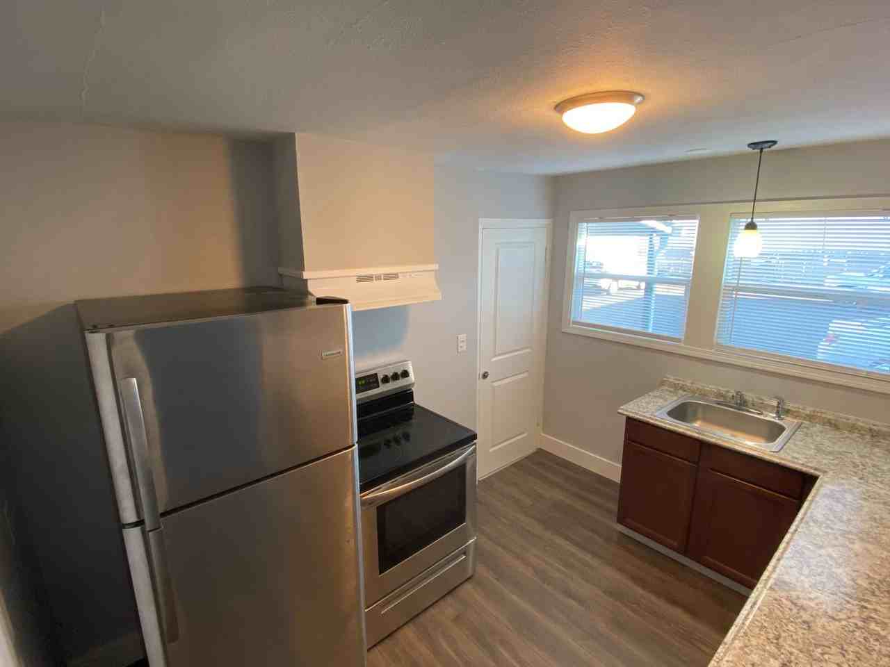 Raymond Apartments - Photo 7 of 33