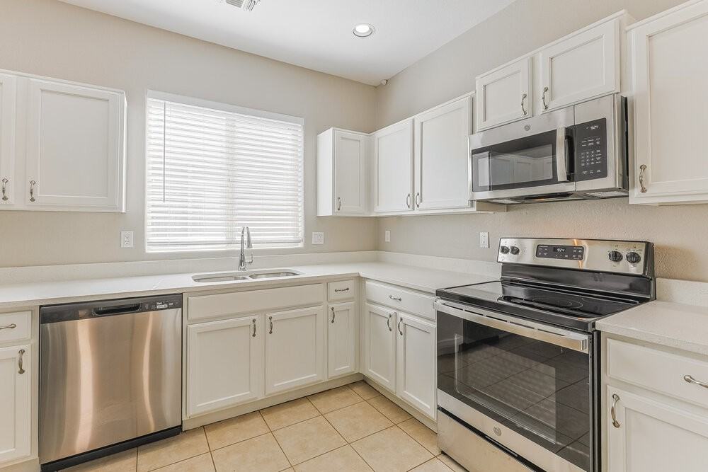 10825 E Boston St - Photo 7 of 16