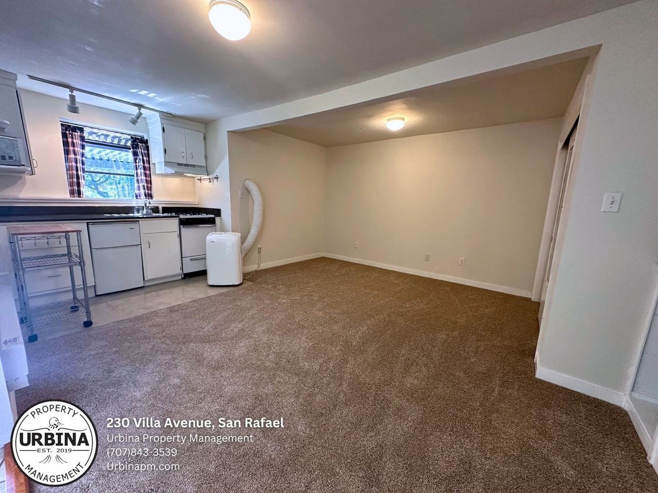 230 Villa Ave - Photo 3 of 11