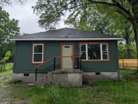182 Dixon Cir - Photo 1 of 1