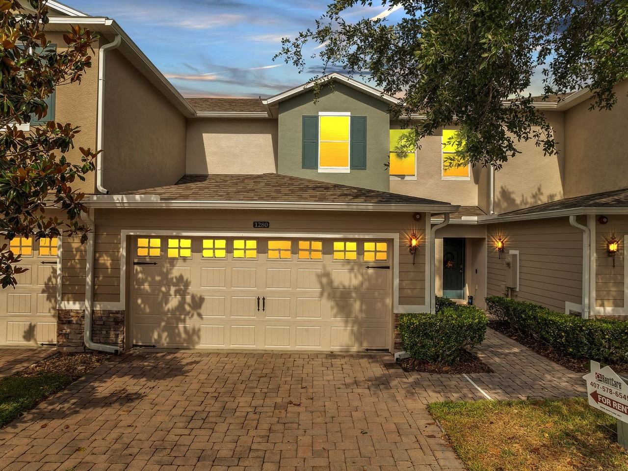 1280 Priory Cir - Photo 2 of 50