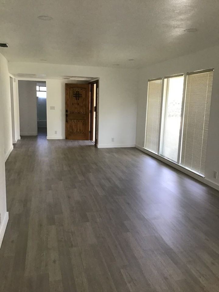 4365 Midas Ave - Photo 6 of 42