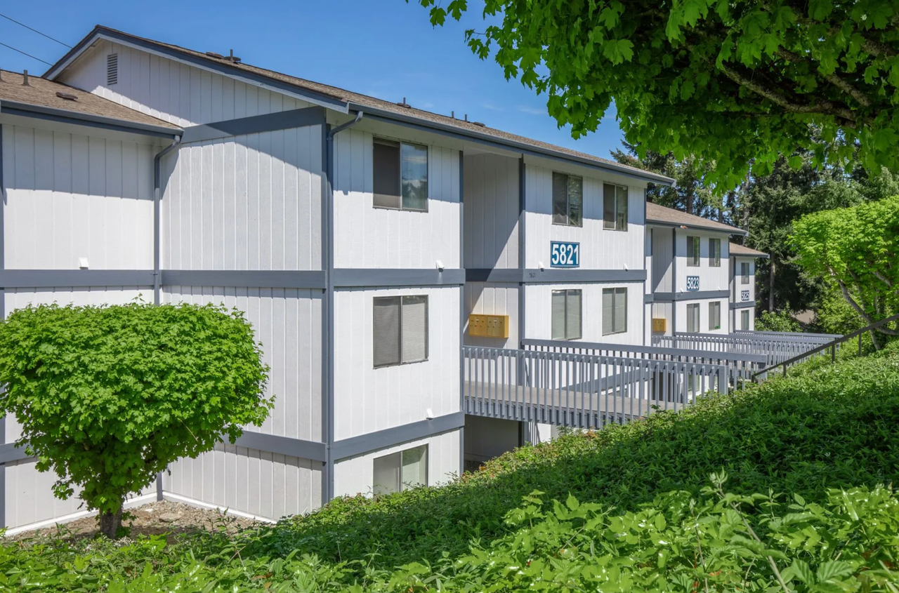 Admin Fee Waived! |Perla Apartments - Photo 2 of 6