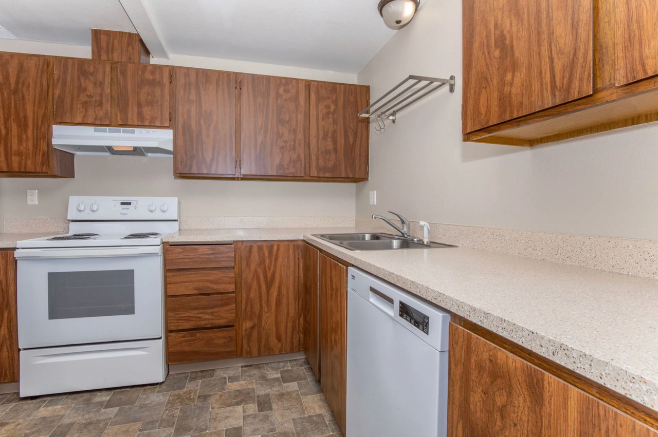 Admin Fee Waived! |Perla Apartments - Photo 5 of 6