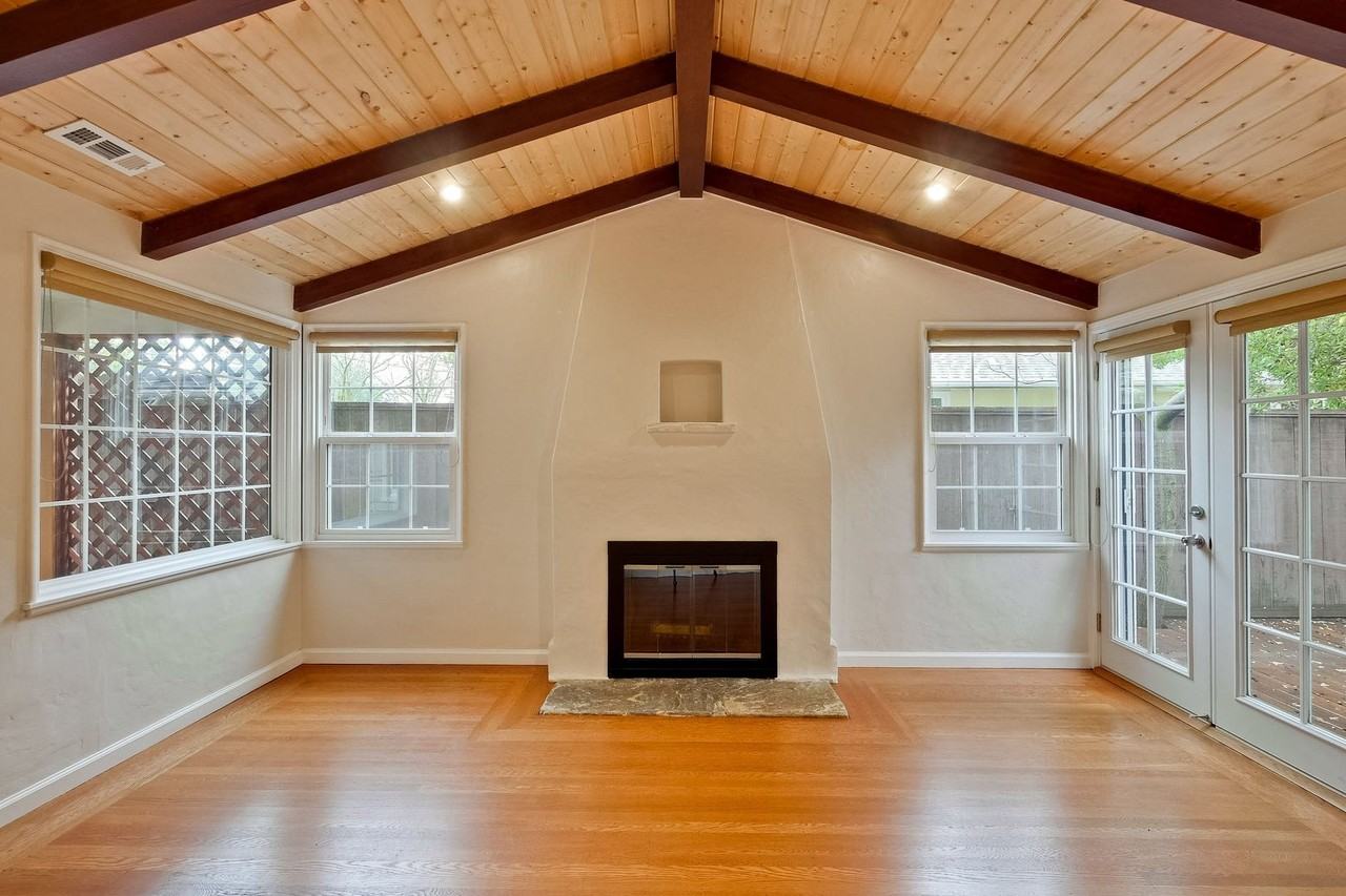 832 Los Robles Ave - Photo 3 of 13