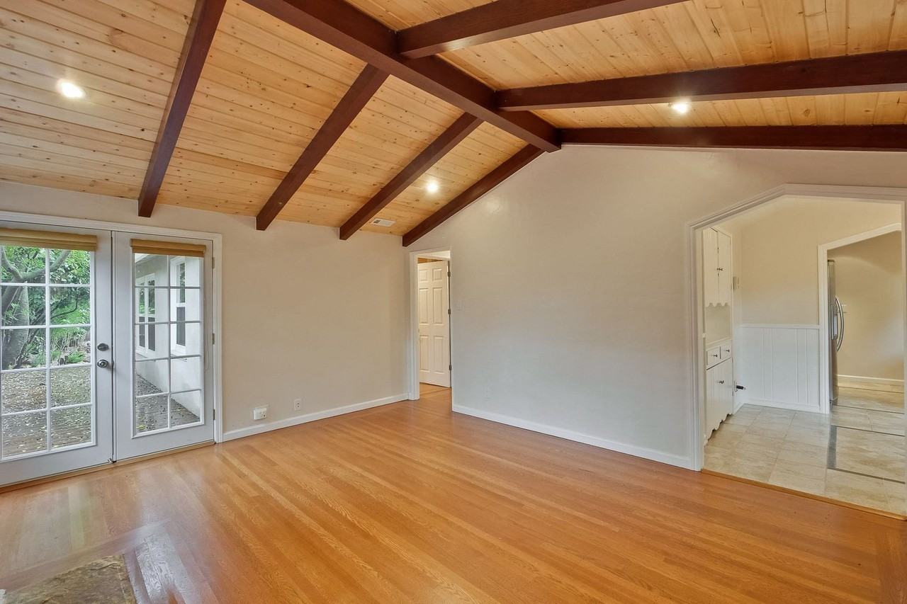 832 Los Robles Ave - Photo 4 of 13