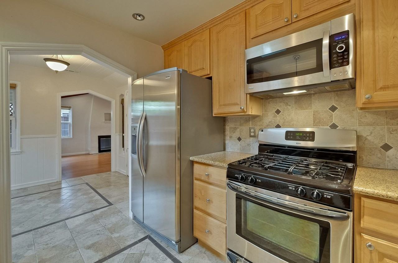 832 Los Robles Ave - Photo 7 of 13
