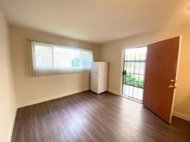 featured image of 35 Esperanza Ave