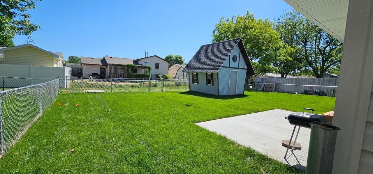 2925 State St - Photo 2 of 9