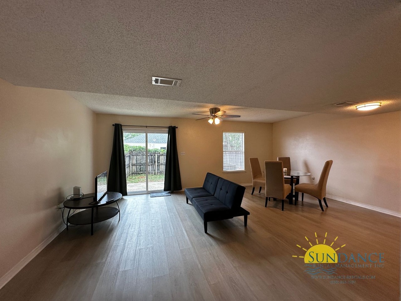 1818 Whispering Oaks Ln - Photo 2 of 15