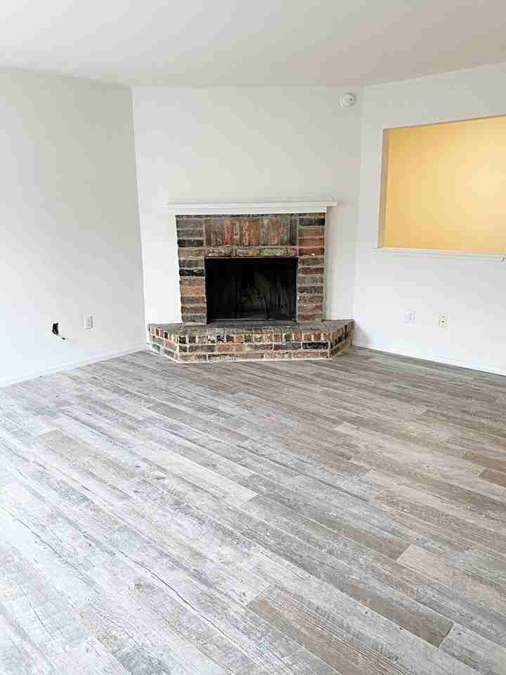 2700 N 16th St #26 - Photo 2 of 11